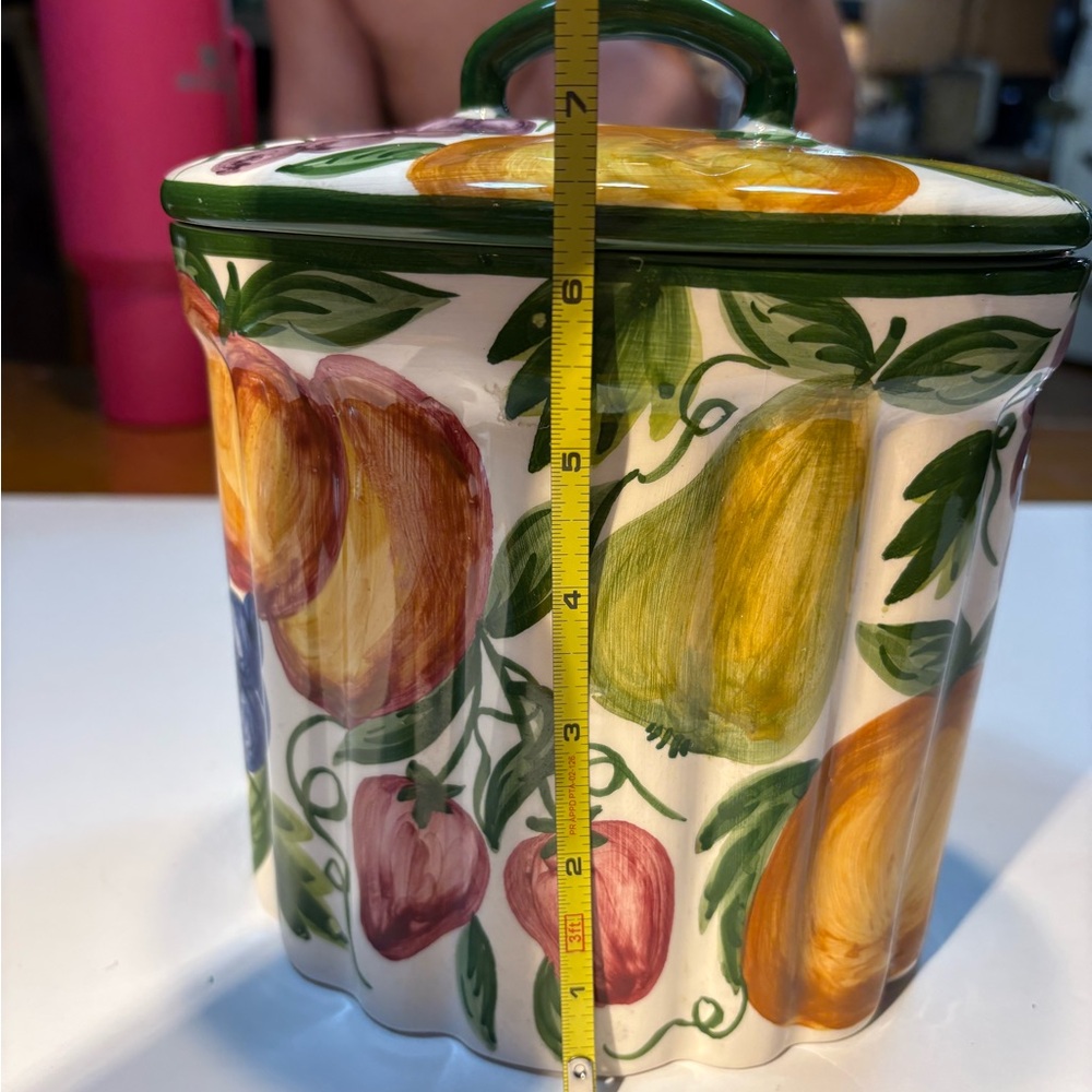 Mazari Portugal A. R. Fruit hand painted jar & lid